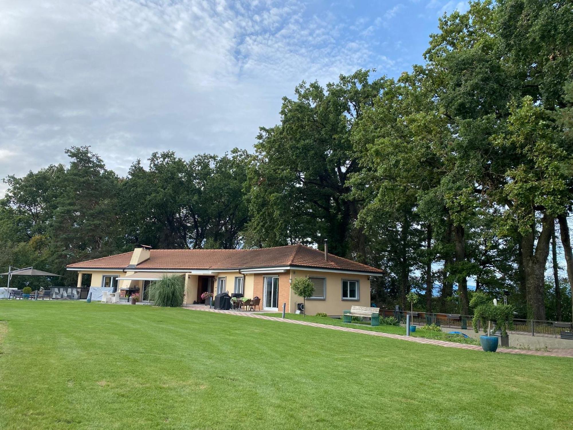 Appartement Villa Du Golf & Spa Payerne Exteriér fotografie